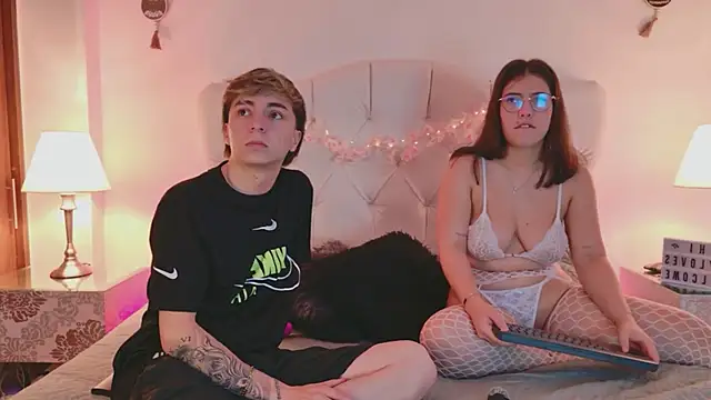 Snapshot of ethan_and_ava chatting on 25, 9, 2025 ethan and ava online show from 25, 9, 2025