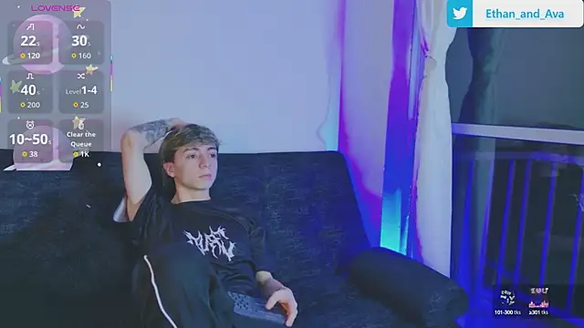 Snapshot of ethan_and_ava chatting on 11, 10, 2025 ethan and ava online show from 11, 10, 2025