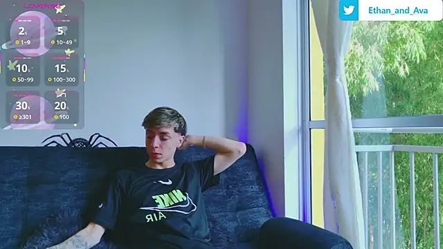 Snapshot of ethan_and_ava chatting on 15, 10, 2025 ethan and ava online show from 15, 10, 2025