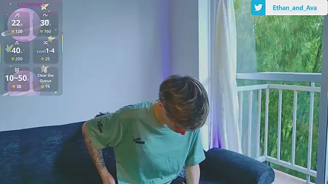 Snapshot of ethan_and_ava chatting on 17, 10, 2025 ethan and ava online show from 17, 10, 2025