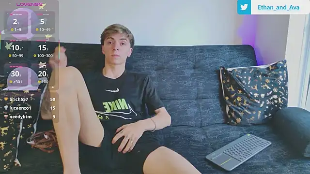 Snapshot of ethan_and_ava chatting on 14, 11, 2025 ethan and ava online show from 14, 11, 2025