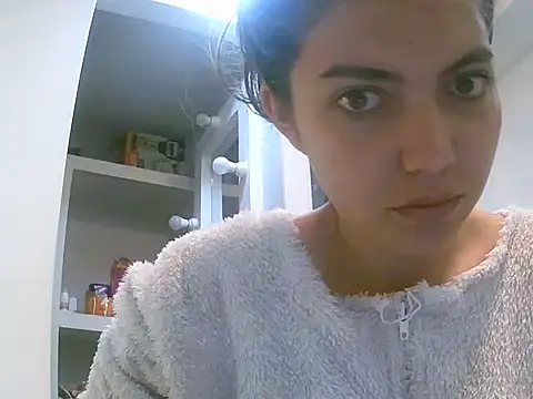 VittoriaTaylor online show from 24, 2, 2026