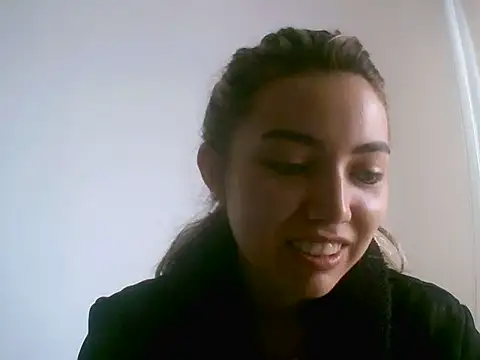 VittoriaTaylor online show from 4, 4, 2026