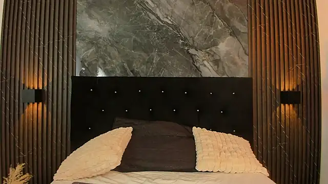 vanilla hot online show from 8, 2, 2025