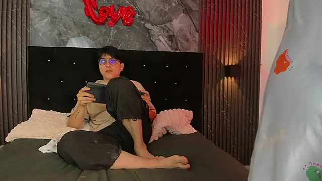 vanilla hot online show from 18, 2, 2025