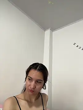 Bella still online show from 21, 4, 2026