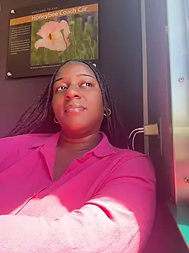 xoxoHotCoCo online show from 18, 4, 2026