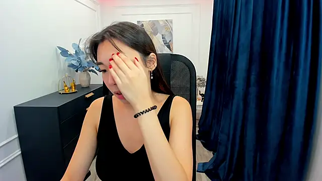 Snapshot of AnnaReyla chatting on 29, 9, 2025 AnnaReyla online show from 29, 9, 2025
