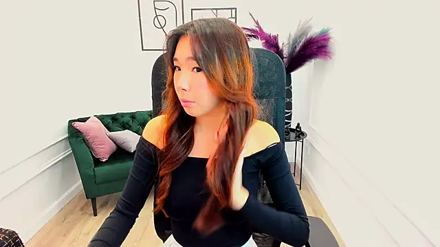 Snapshot of AnnaReyla chatting on 7, 10, 2025 AnnaReyla online show from 7, 10, 2025