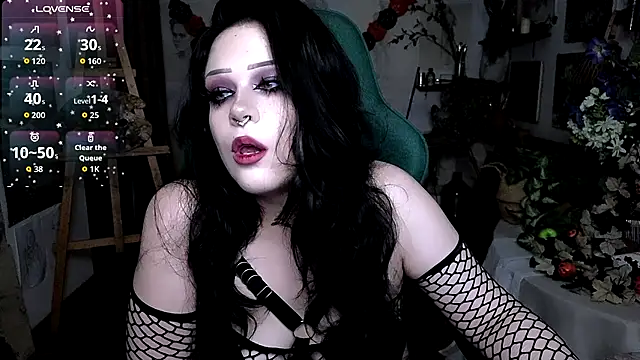 Snapshot of Rouz_Farrel chatting on 8, 10, 2025 Rouz Farrel online show from 8, 10, 2025