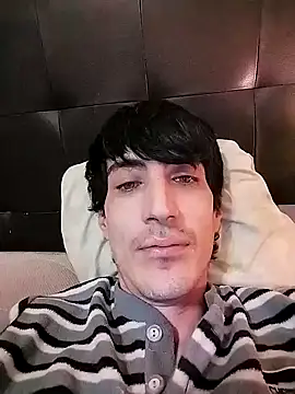 Snapshot of moutt99 chatting on 19, 1, 2025 moutt99 online show from 19, 1, 2025