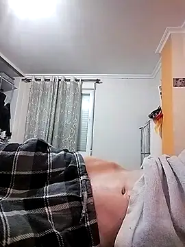 Snapshot of moutt99 chatting on 13, 12, 2025 moutt99 online show from 13, 12, 2025