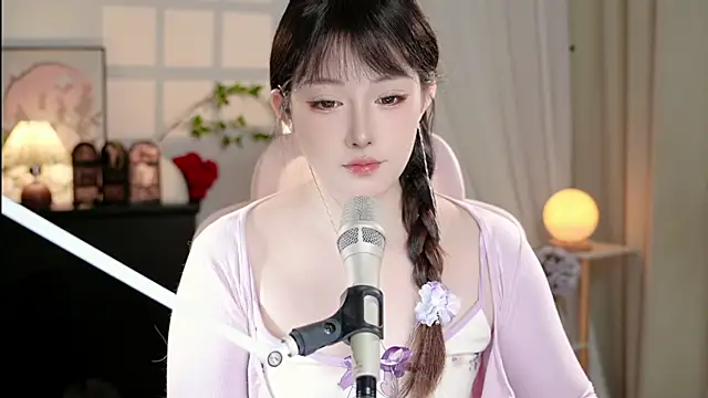 Dou-Dou-er online show from 9, 10, 2025