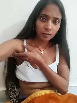 Snapshot of Divya-2007 chatting on 10, 11, 2025 Divya-2007 online show from 10, 11, 2025