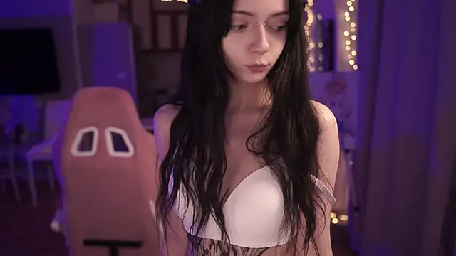 miuri miy online show from 24, 4, 2026