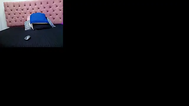 Auroraa miller online show from 28, 9, 2025