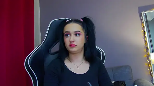 Snapshot of Eva_Lovvia_ chatting on 19, 2, 2025 Eva Lovvia online show from 19, 2, 2025