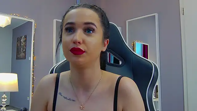 Snapshot of Eva_Lovvia_ chatting on 24, 2, 2025 Eva Lovvia online show from 24, 2, 2025