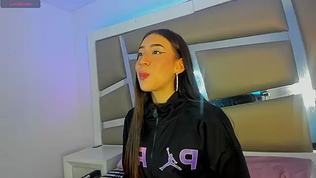 Snapshot of Princess_tokyo chatting on 27, 1, 2025 Princess tokyo online show from 27, 1, 2025