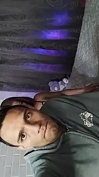 Snapshot of stefany_pablo1 chatting on 23, 10, 2025 stefany pablo1 online show from 23, 10, 2025