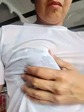 squirt-secret online show from 1, 2, 2025