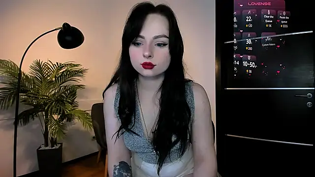 Noirael online show from 15, 4, 2026