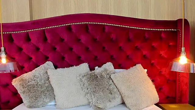 Snapshot of ArianaGolden chatting on 23, 1, 2025 ArianaGolden online show from 23, 1, 2025