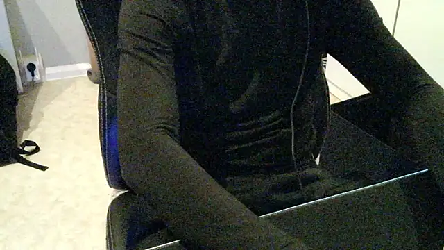 Snapshot of realhotBoy787 chatting on 14, 1, 2025 realhotBoy787 online show from 14, 1, 2025