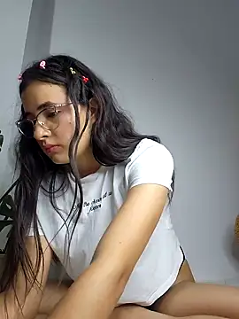 baaby-miiaa online show from 1, 2, 2025