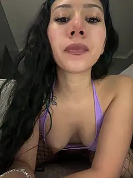 Snapshot of emilyslut2005 chatting on 24, 1, 2025 emilyslut2005 online show from 24, 1, 2025