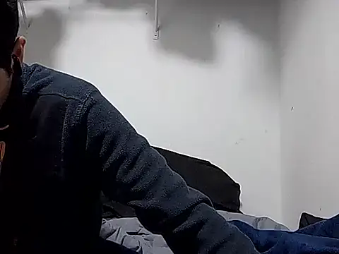 PerroDemonioHot online show from 15, 1, 2026