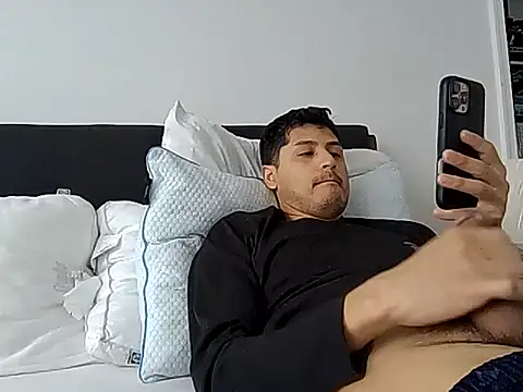 Snapshot of PerroDemonioHot chatting on 17, 2, 2026 PerroDemonioHot online show from 17, 2, 2026