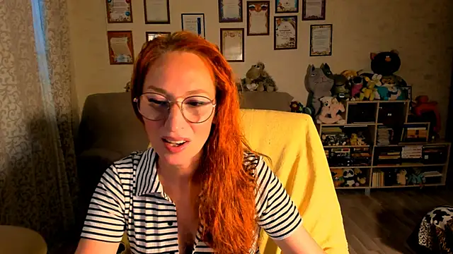 red rocco online show from 14, 9, 2025