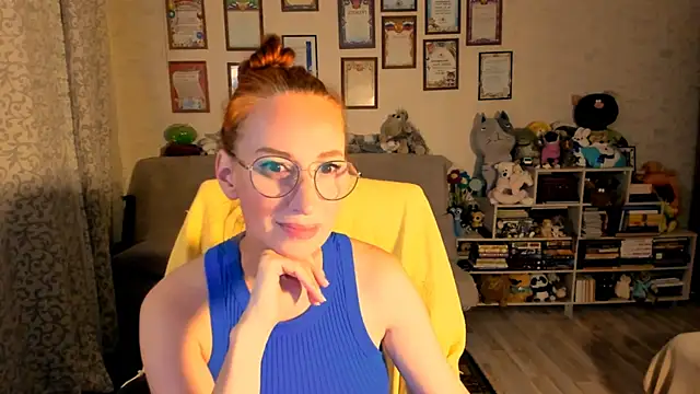 red rocco online show from 12, 10, 2025