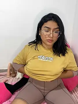 Snapshot of Camila_Mason chatting on 24, 1, 2025 Camila Mason online show from 24, 1, 2025