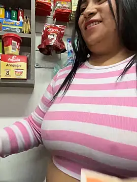 Snapshot of Miia_Jazmin chatting on 4, 3, 2025 Miia Jazmin online show from 4, 3, 2025