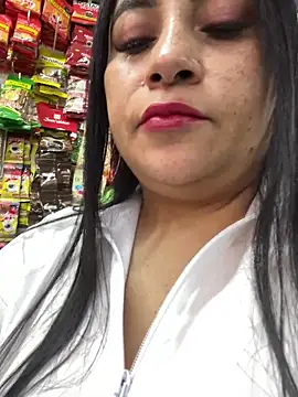 Snapshot of Miia_Jazmin chatting on 29, 9, 2025 Miia Jazmin online show from 29, 9, 2025