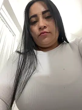 Snapshot of Miia_Jazmin chatting on 11, 10, 2025 Miia Jazmin online show from 11, 10, 2025