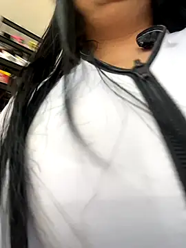 Snapshot of Miia_Jazmin chatting on 15, 10, 2025 Miia Jazmin online show from 15, 10, 2025