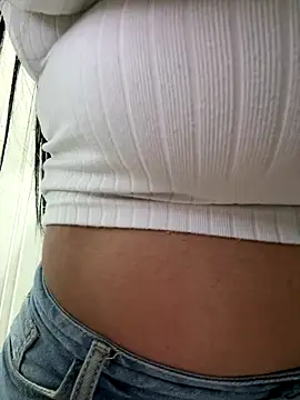 Snapshot of Miia_Jazmin chatting on 18, 10, 2025 Miia Jazmin online show from 18, 10, 2025