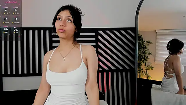 Snapshot of Savannah_Cameron chatting on 14, 2, 2025 Savannah Cameron online show from 14, 2, 2025