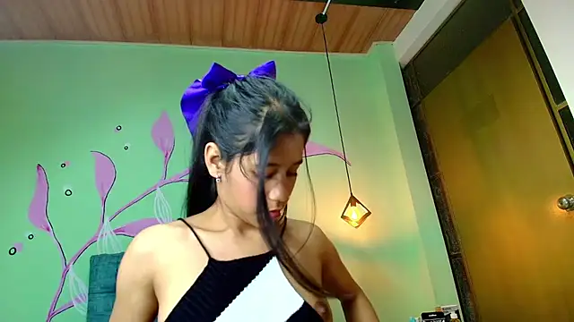 Connie Bell online show from 24, 2, 2025