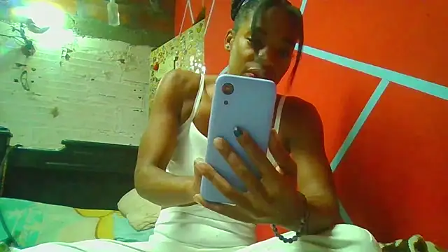 Snapshot of Biancalopez-02 chatting on 16, 12, 2025 Biancalopez-02 online show from 16, 12, 2025