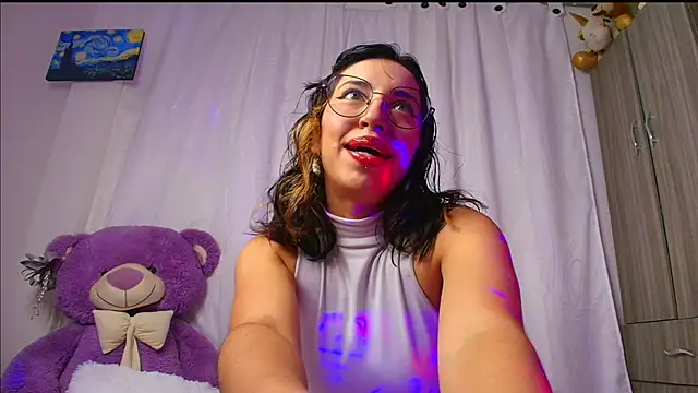 MiaFlamesxxx online show from 20, 9, 2025