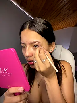 Sofia18 pinkk online show from 25, 11, 2025