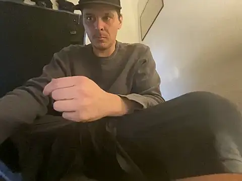 Snapshot of almighty_d chatting on 22, 11, 2025 almighty d online show from 22, 11, 2025