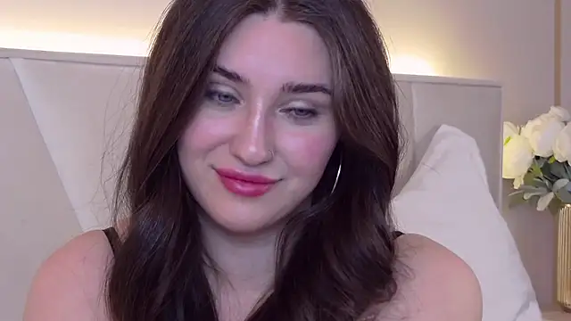 KiraBarlows online show from 7, 2, 2025