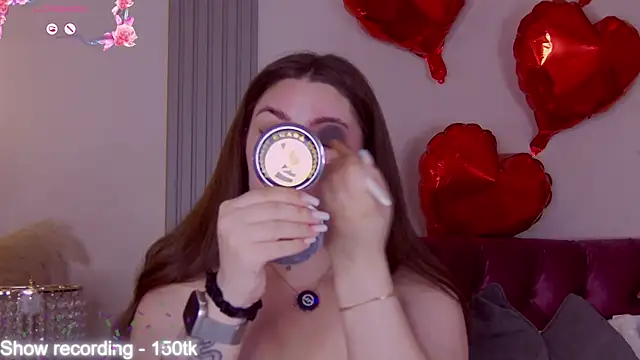 KiraBarlows online show from 9, 4, 2026