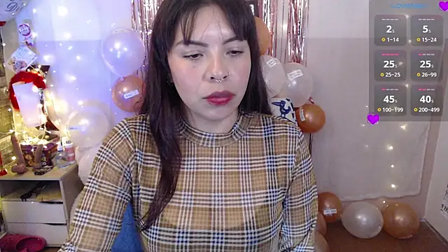 cute bunny95 online show from 3, 10, 2025