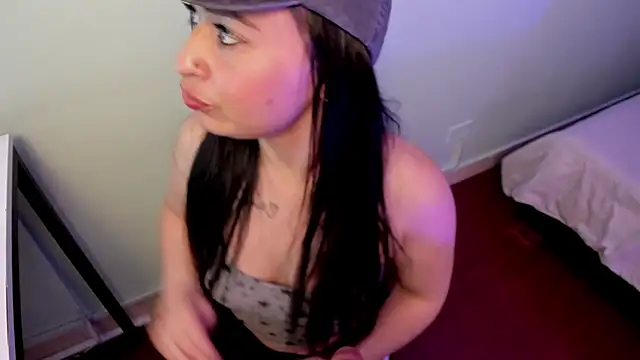 Snapshot of Rosie_jhons chatting on 5, 2, 2025 Rosie jhons online show from 5, 2, 2025